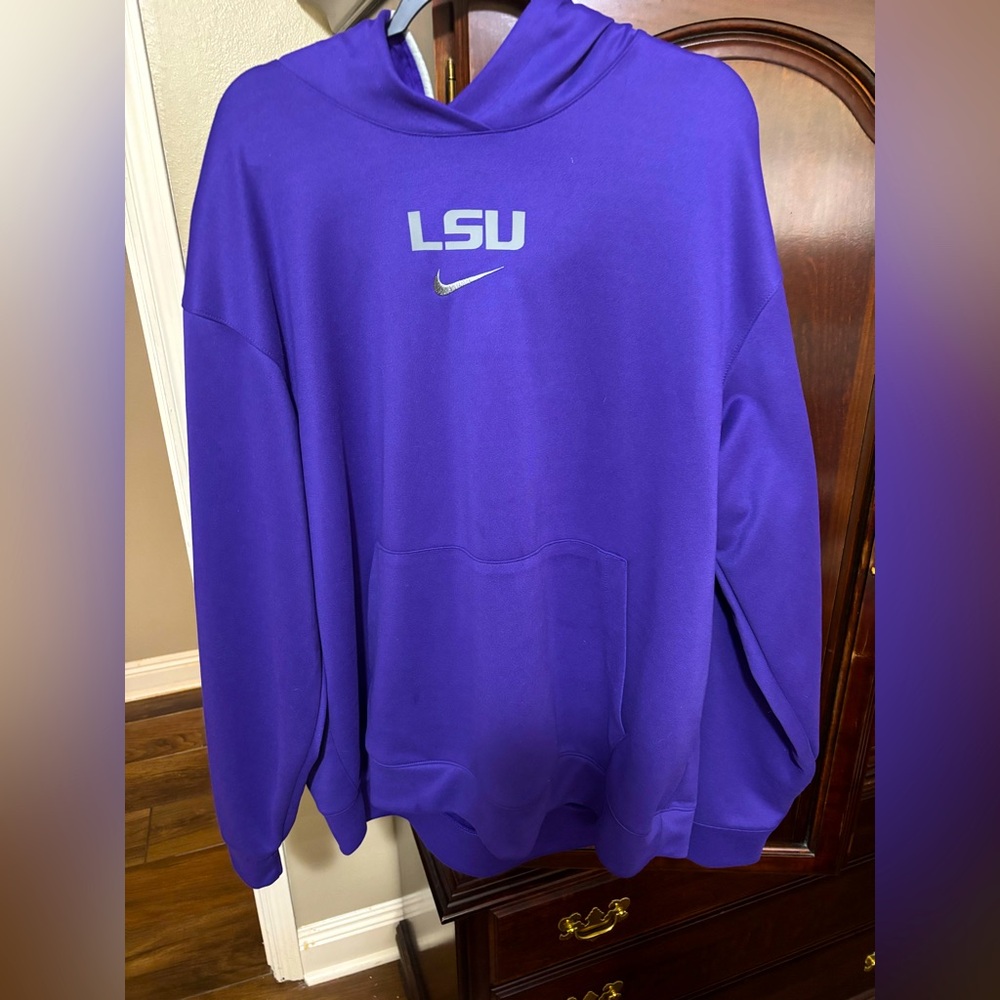 NWOT Nike Purple XXL Dri Fit sweatshirt with hood